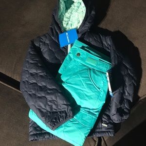NWT l: Girls Xs Columbia Winter coat and matching snow pants.